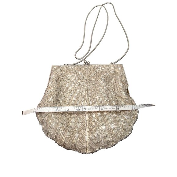 Vintage Silver Seashell Clam Shaped Andre Cellini Beaded Clutch Purse - Picture 9 of 10
